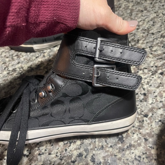 COACH
((RARE)) Pre-owned 1941 High Top Button Up Sneaker SZ 8 - Picture 7 of 9